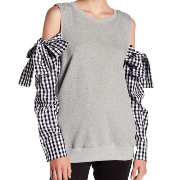 Bloomingdale's Sweaters - NWT Mixed Media gingham Cold Shoulder Sweater